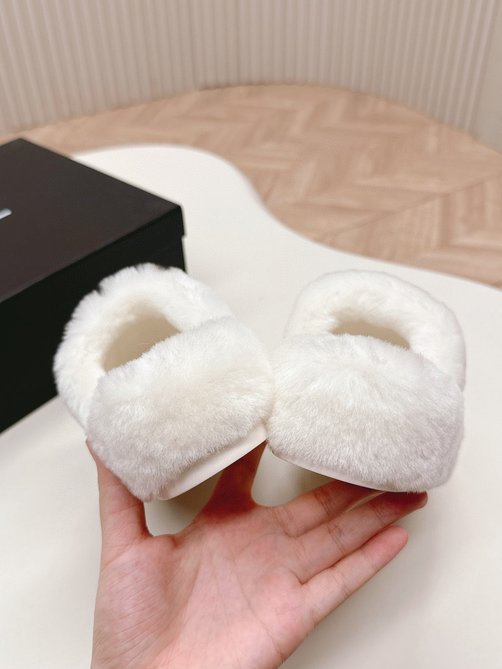 Z2P106C19 Fashion high-quality shoes
