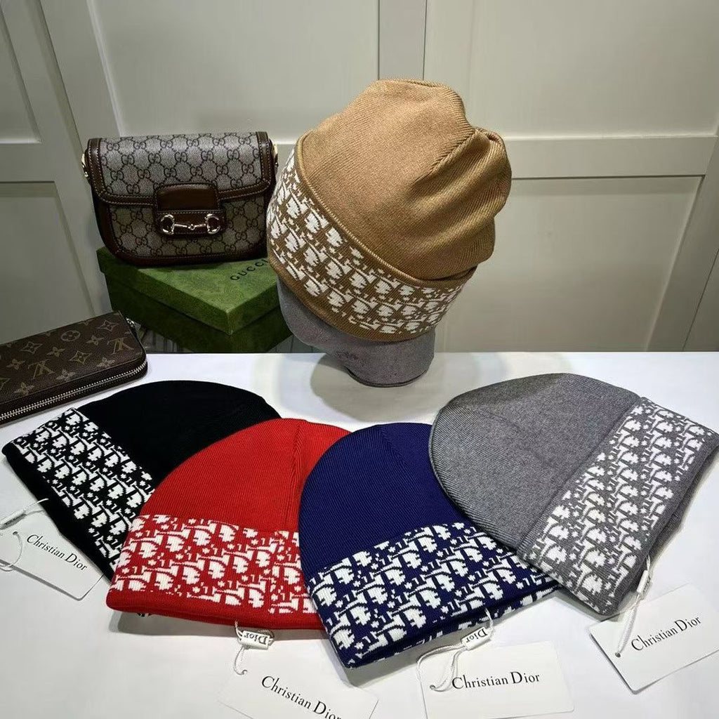 M1R86D37 Fashion hats