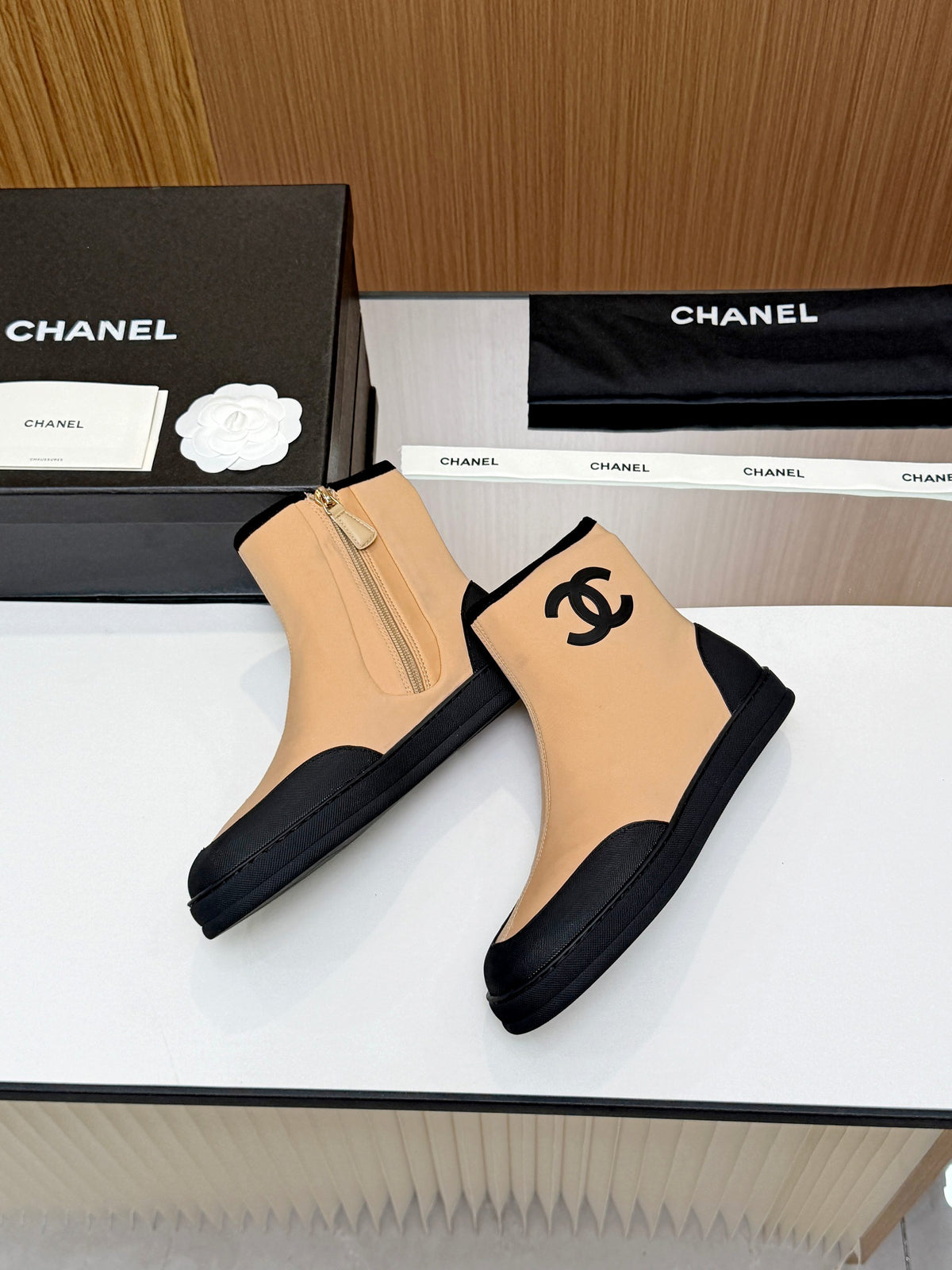 Z2P96C10 Fashion high-quality shoes