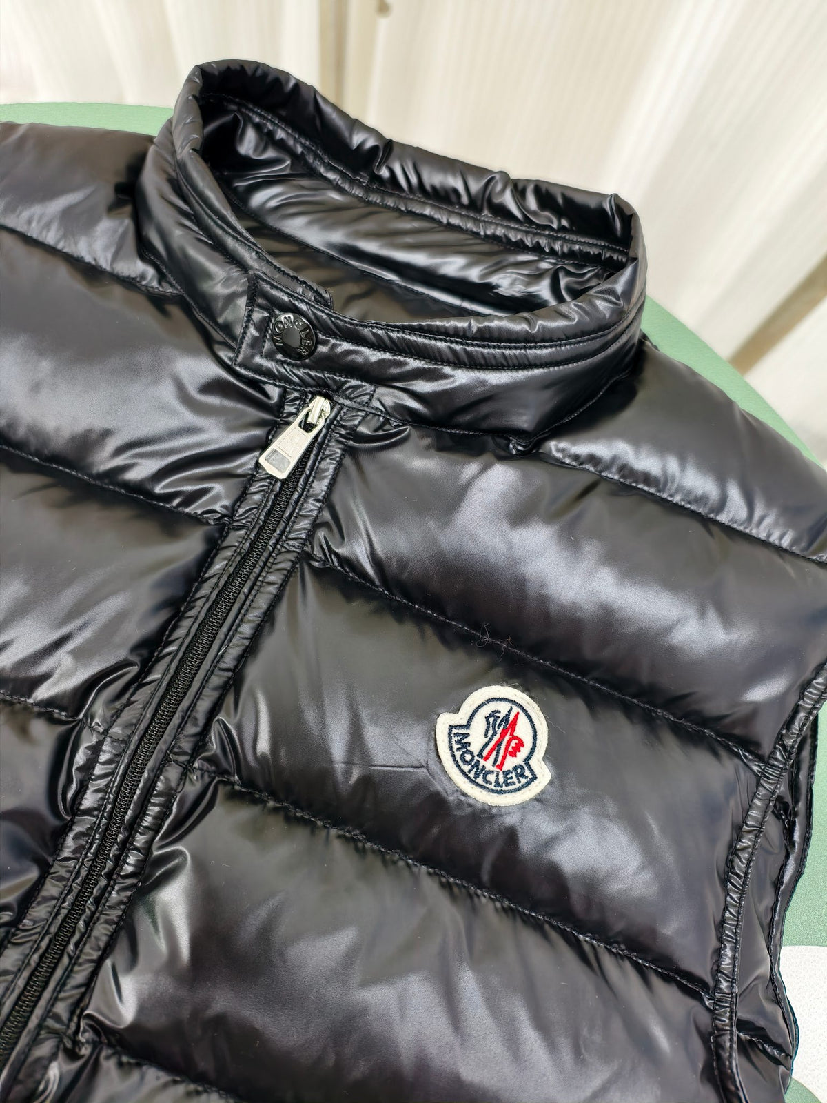 U3R106A25 Fashion down vest
