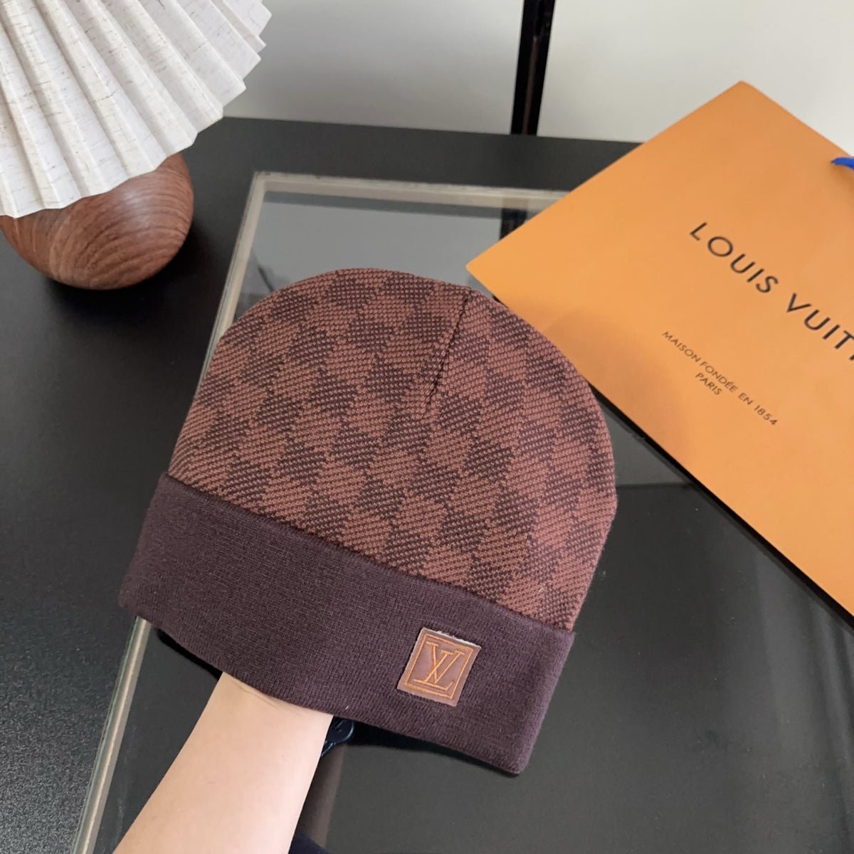 M1R86E18 Fashion hats