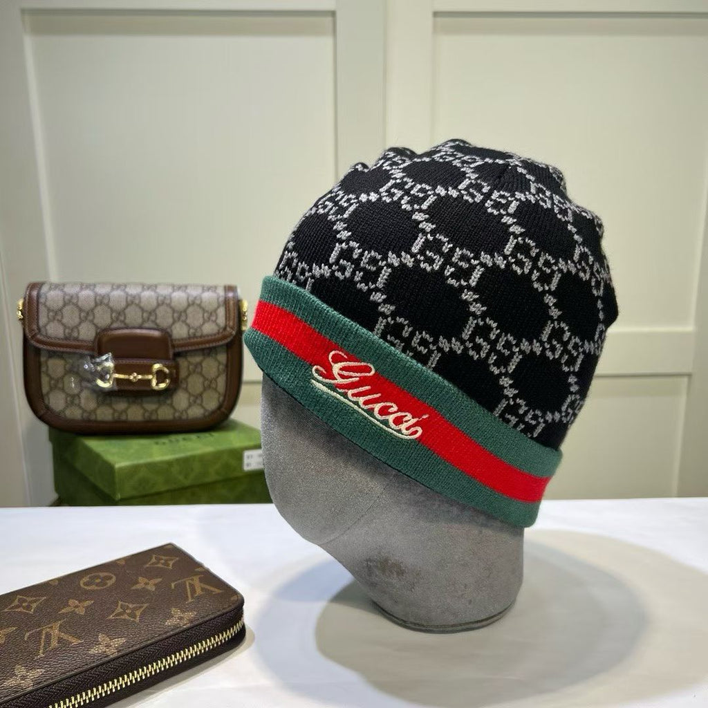 M1R86B48 Fashion hats