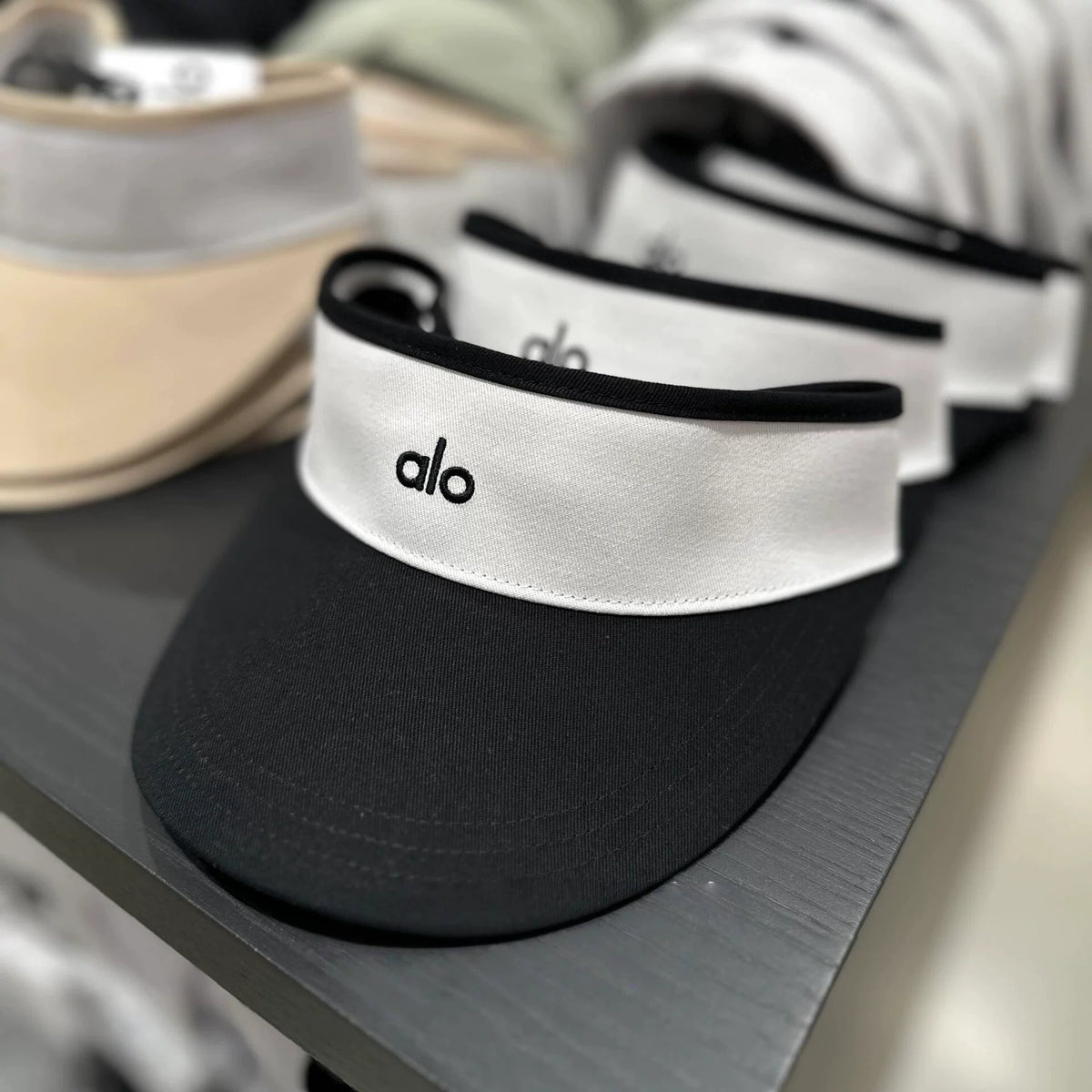 M1R76A20 Fashion hats