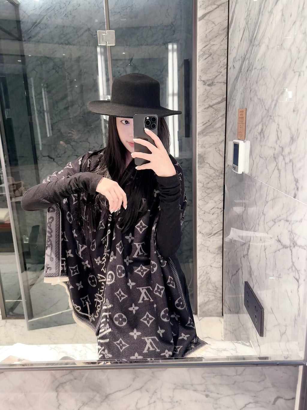 W1R86E111 Popular Winter Scarves