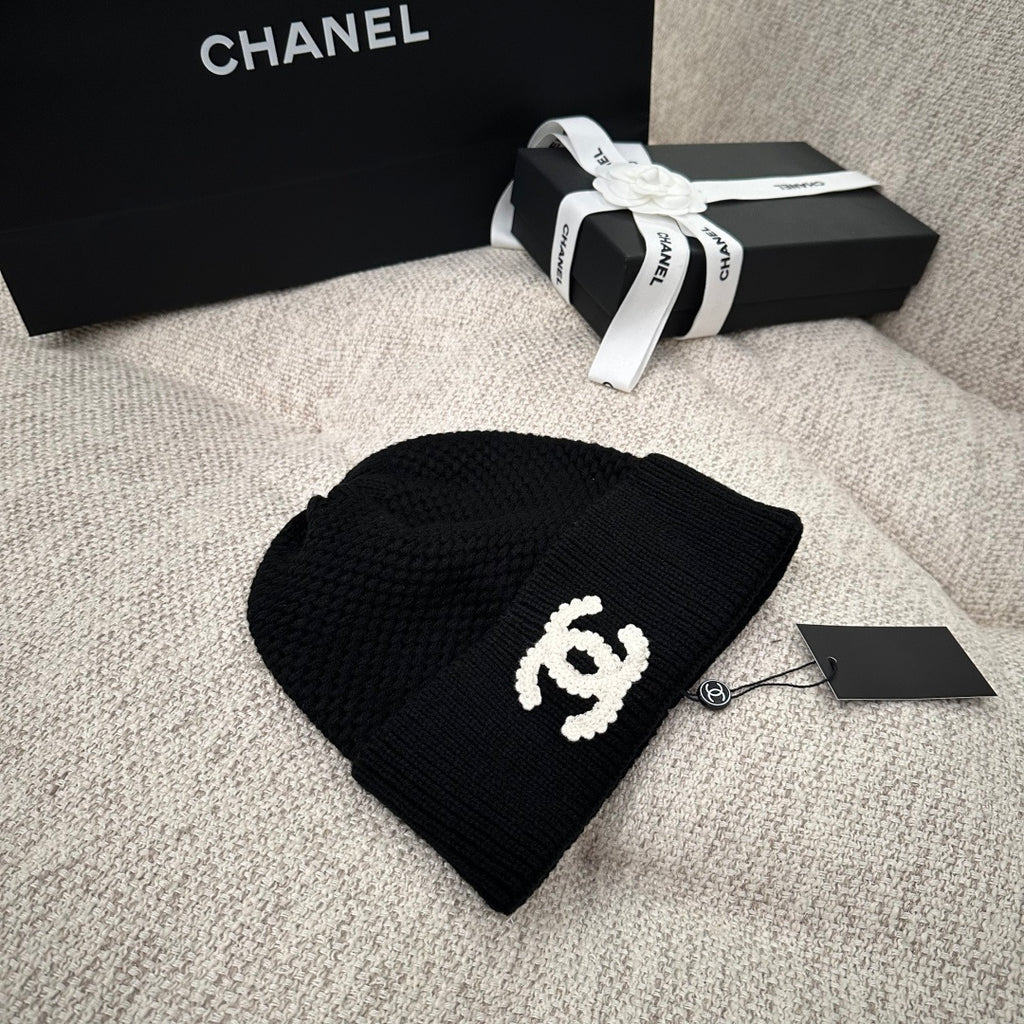 M1R86C17 Fashion hats