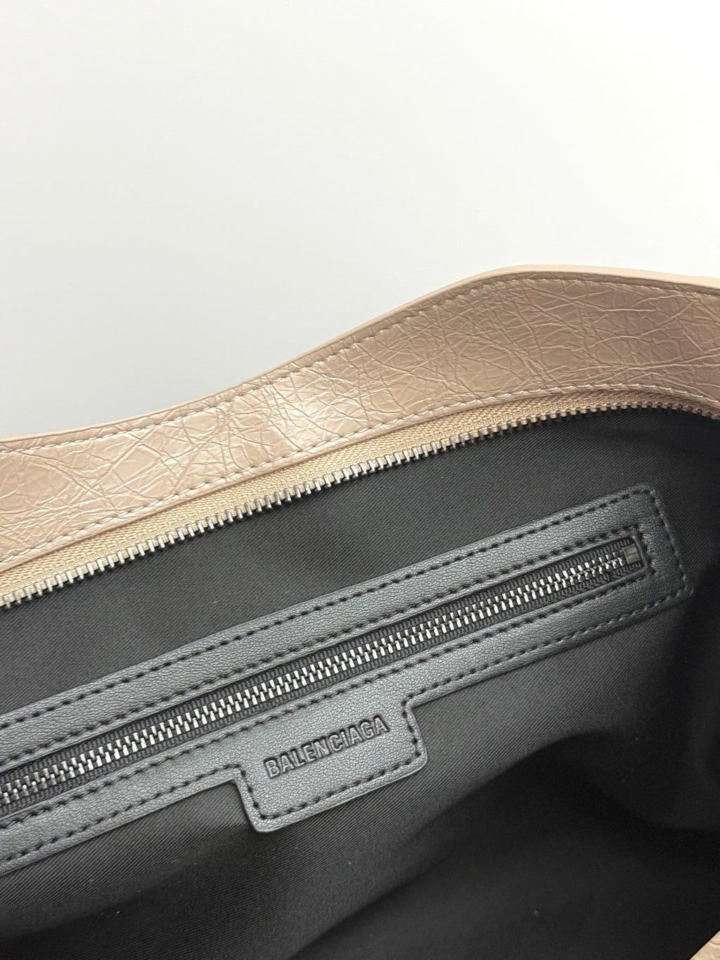 B1R106J4 Fashion leather bag