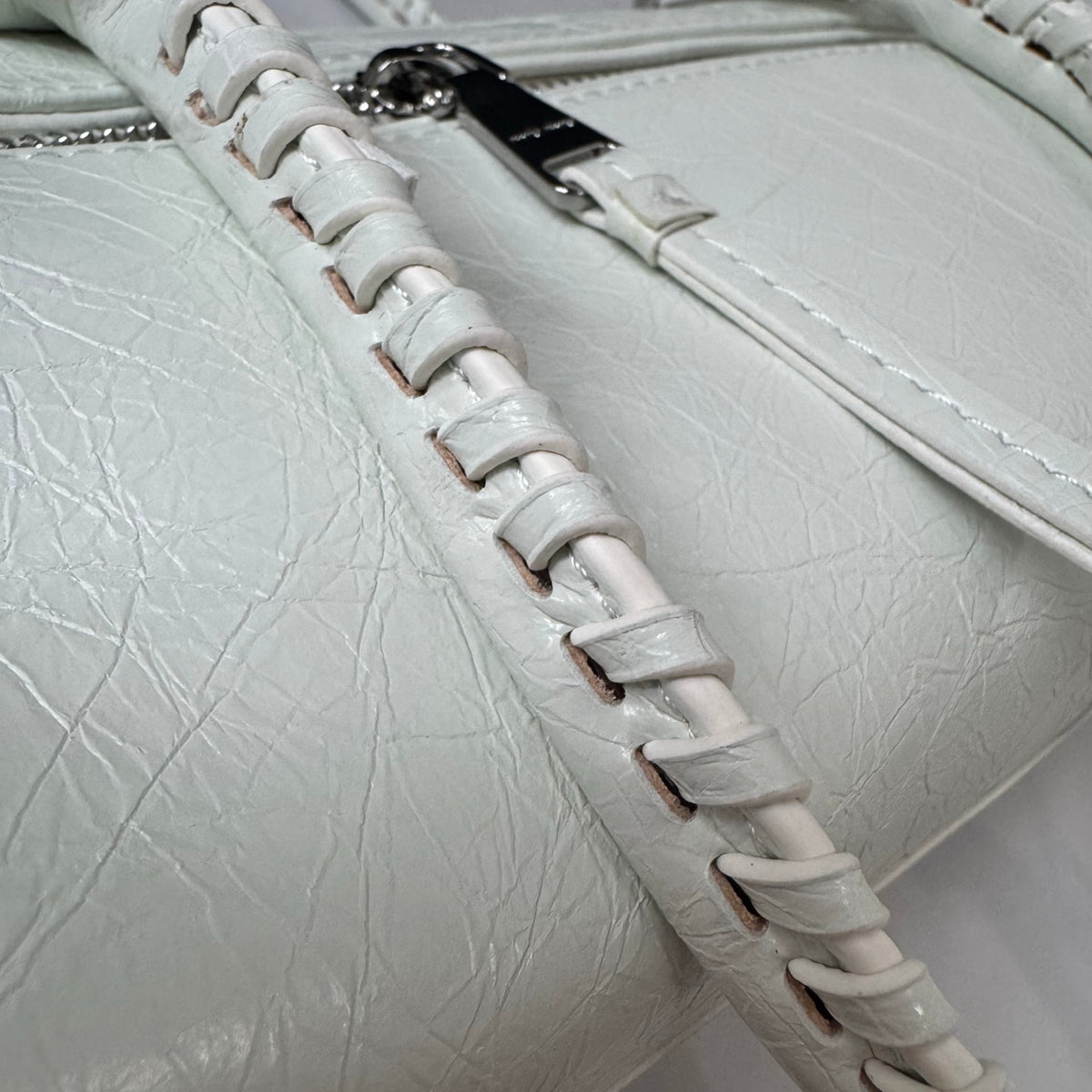 B1R76A21 Fashion leather bag