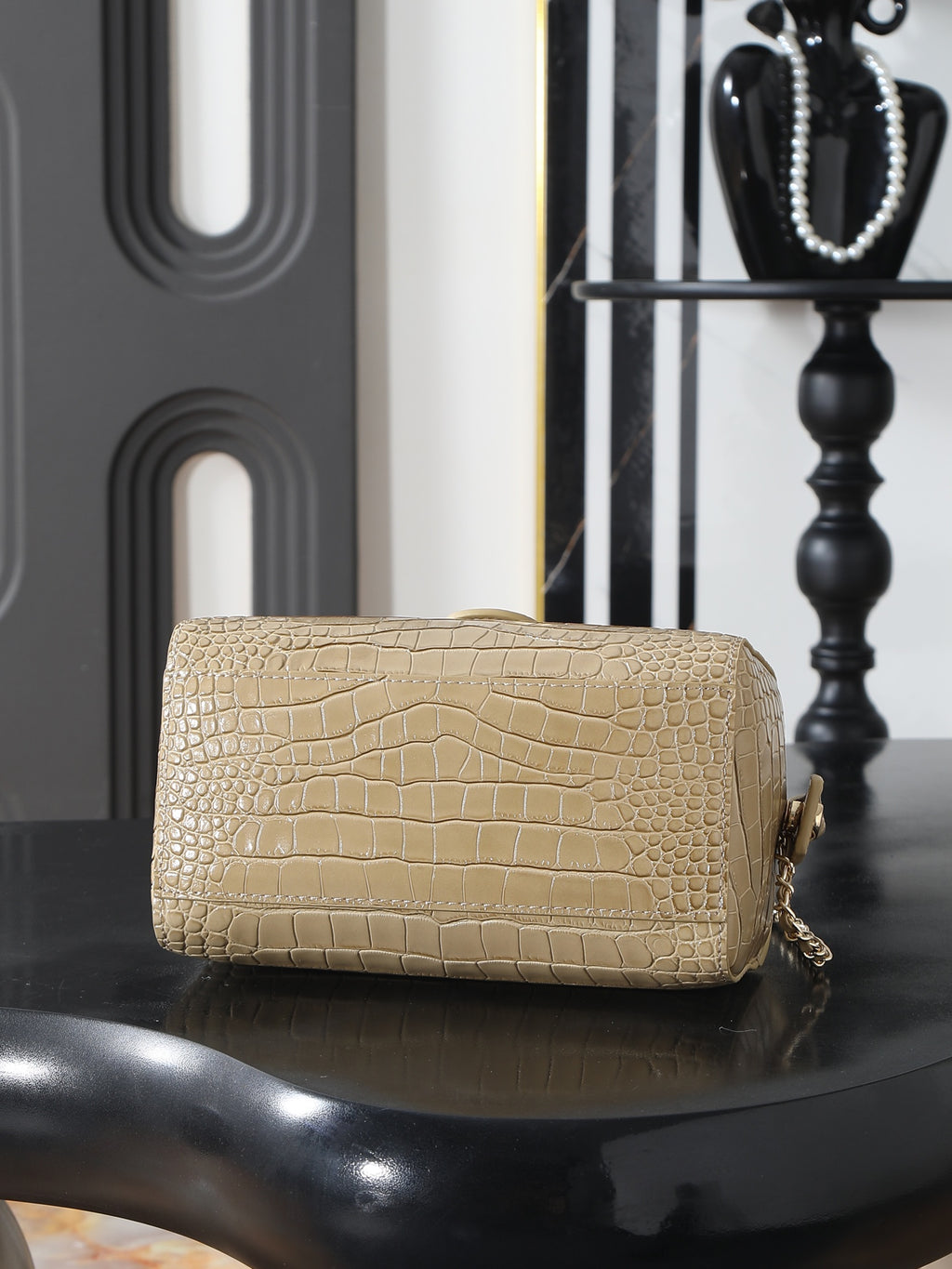 B1R76C22 Fashion leather bag