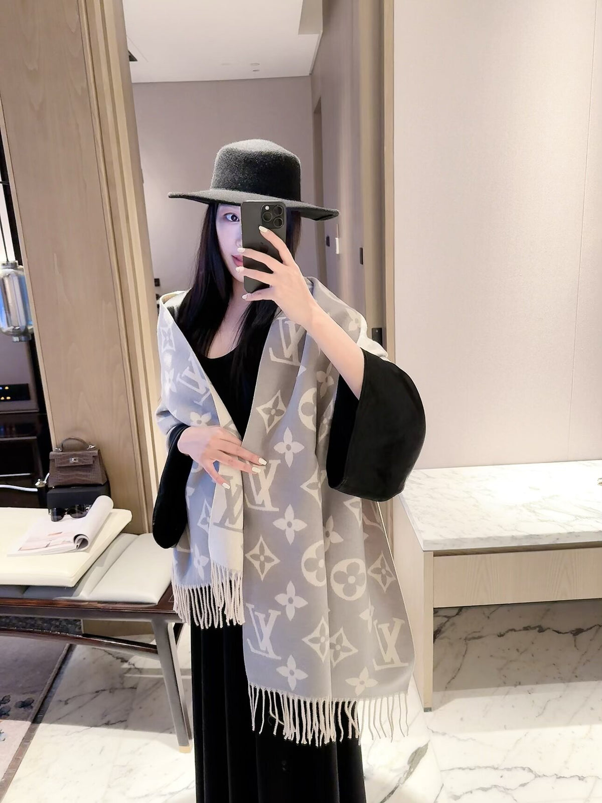 W1R96E126 Popular Winter Scarves