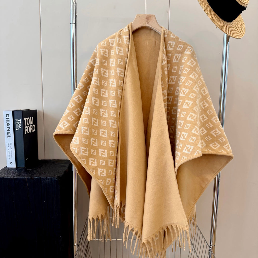 W1R86F59 Fashion cape