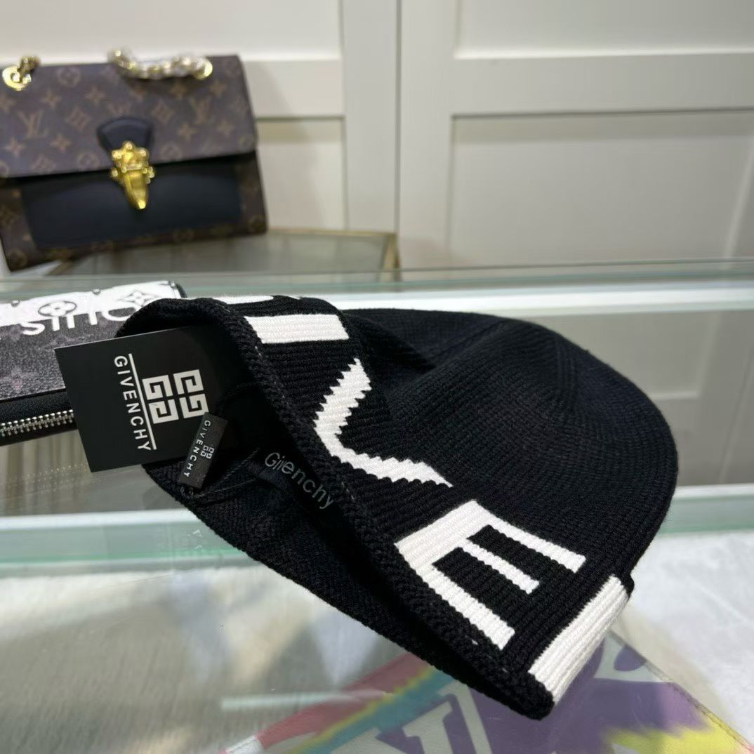 M1R86GV95 Fashion hats