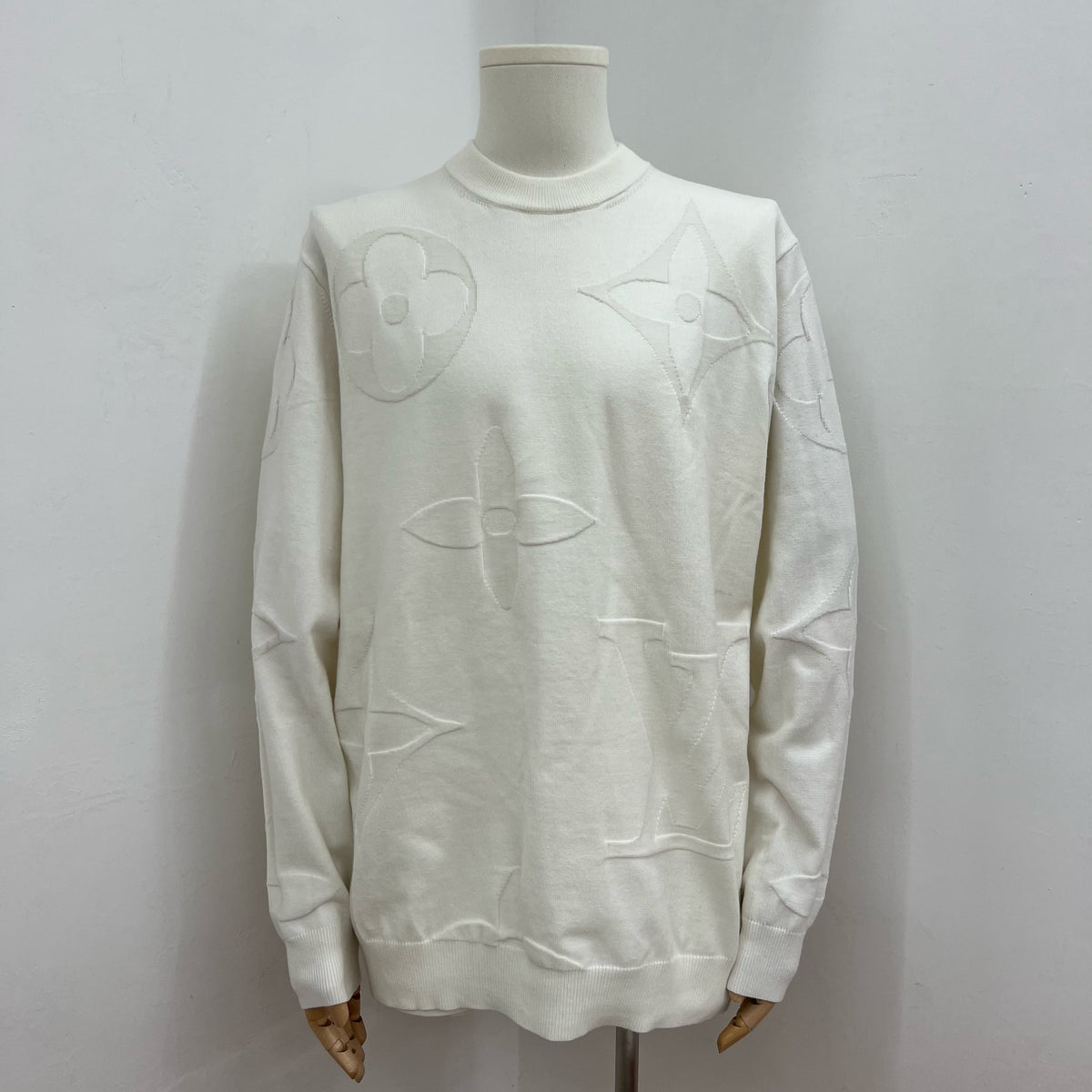 U1R86E64 Fashion Sweaters