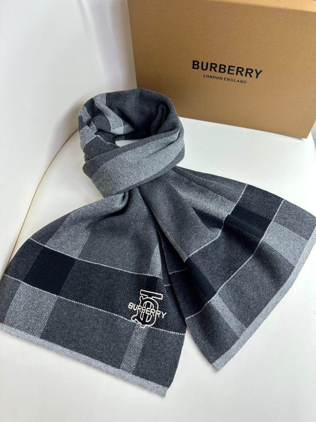 W1R96R12 Fashion Winter Scarves