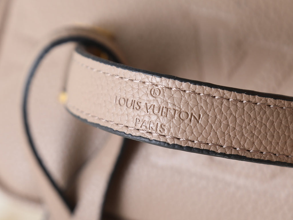 B1P76E2 Fashion leather bag