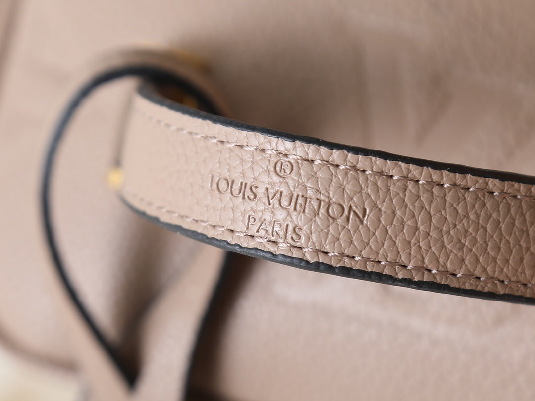 B1P76E2 Fashion leather bag