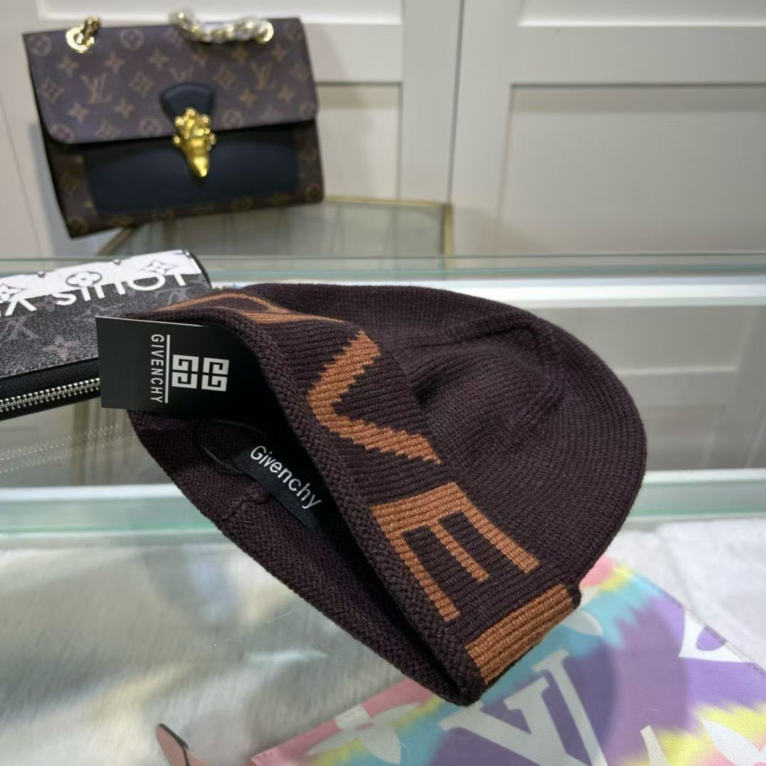 M1R86GV95 Fashion hats