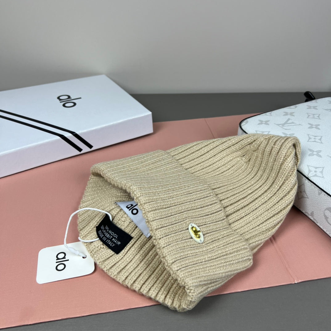 M1R96A28 Fashion hats