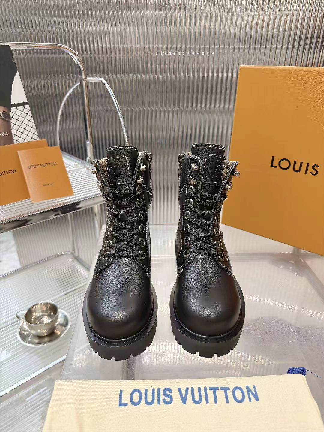 Z2P96E2 Fashion high-quality leather shoes
