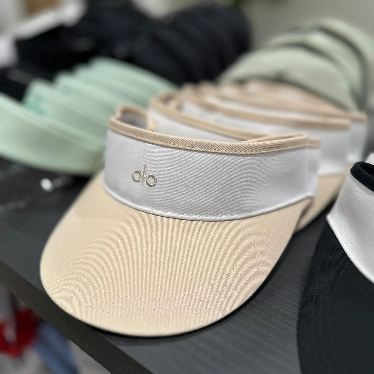 M1R76A20 Fashion hats