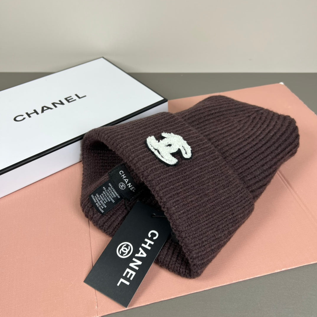 M1R96C33 Fashion hats