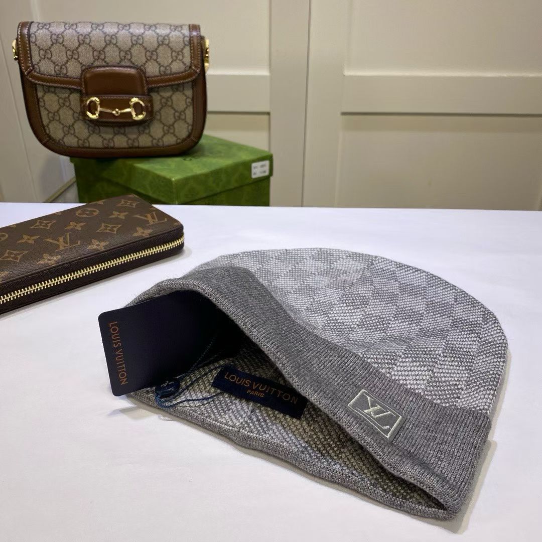 M1R86E34 Fashion hats