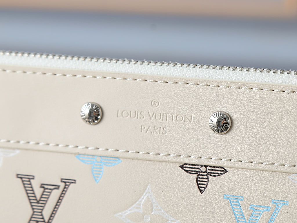 B1R76E55 Fashion bag