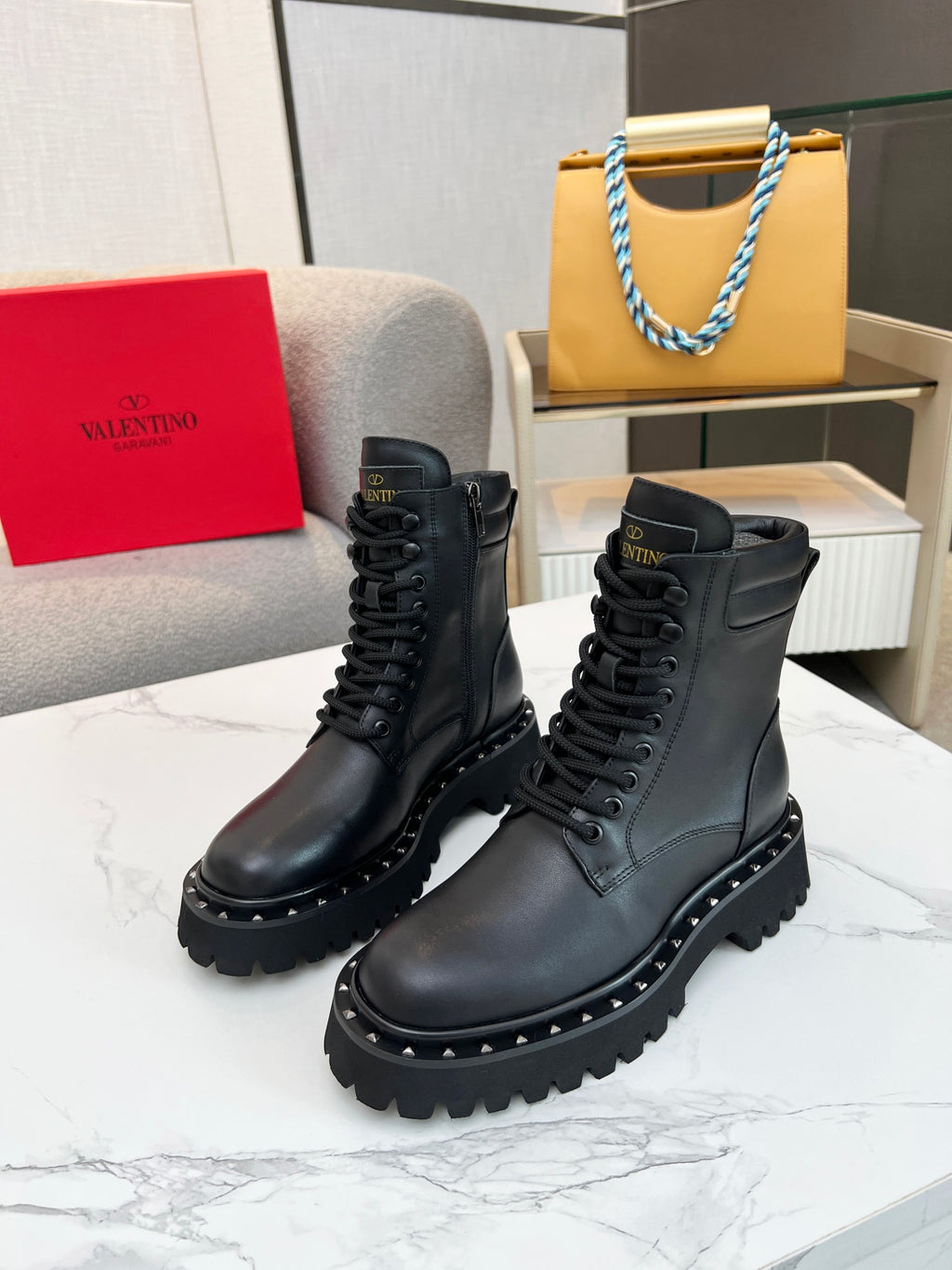 Z2R96VL7 Popular high-quality leather shoes