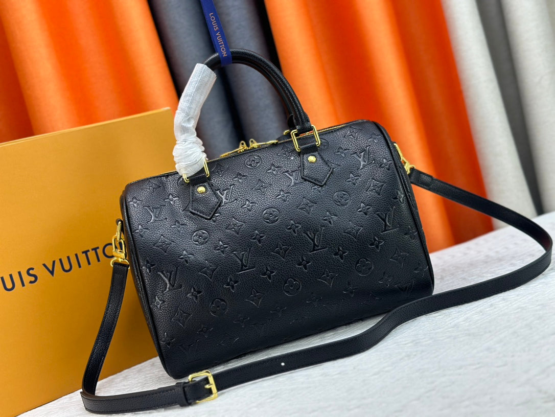 156XE29B Popular leather bag