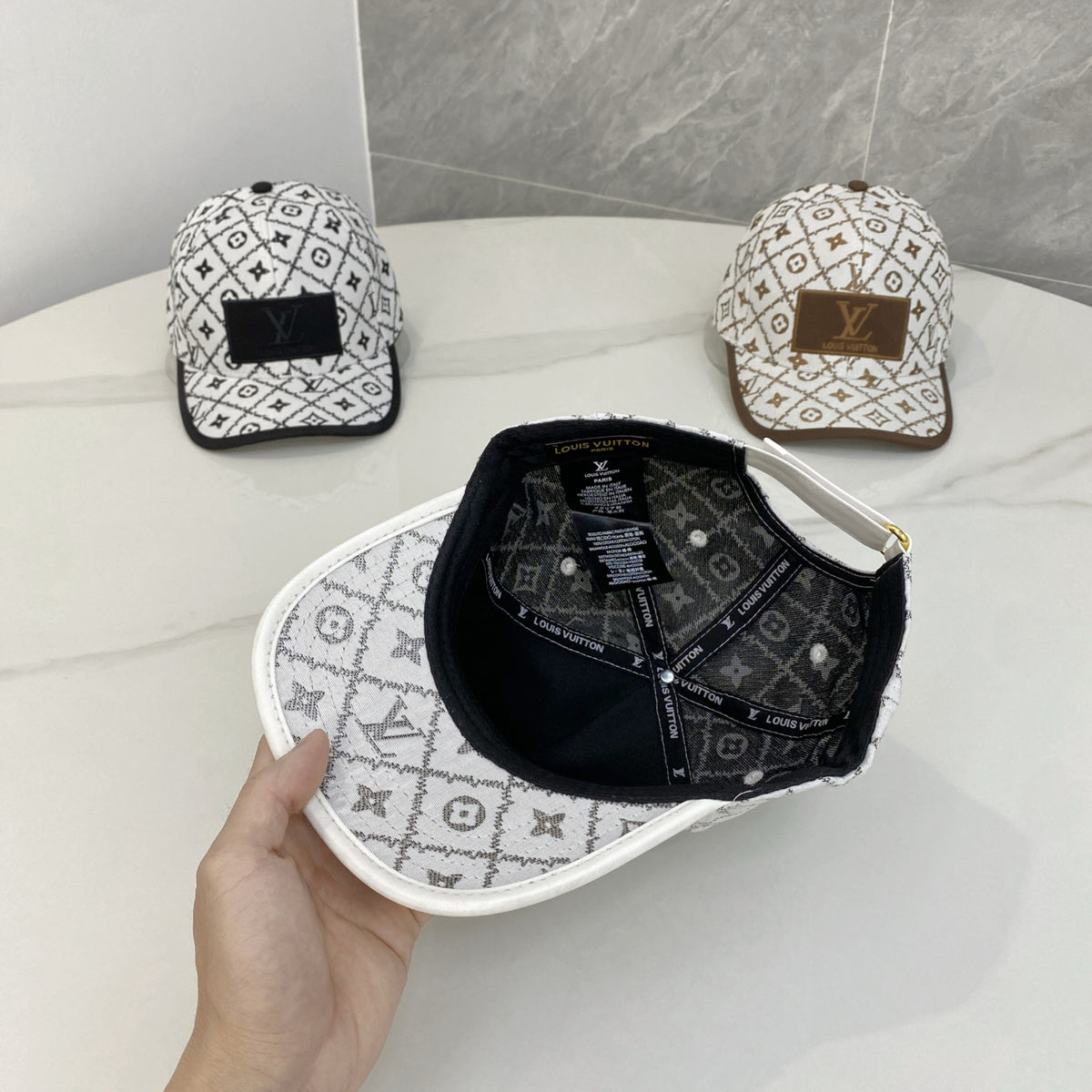 M1R86E115 Fashion hats