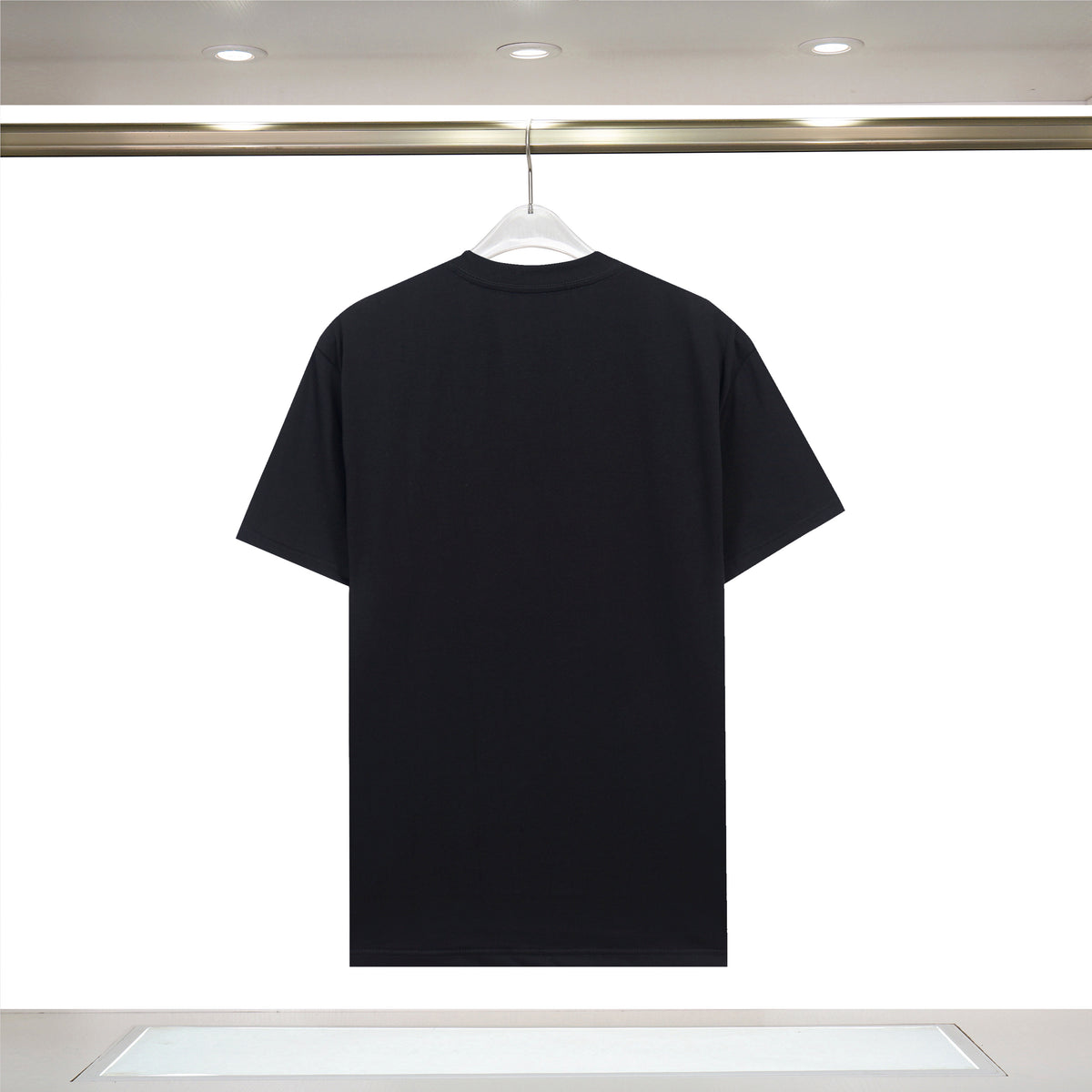 U1R76P50 Popular T-shirts