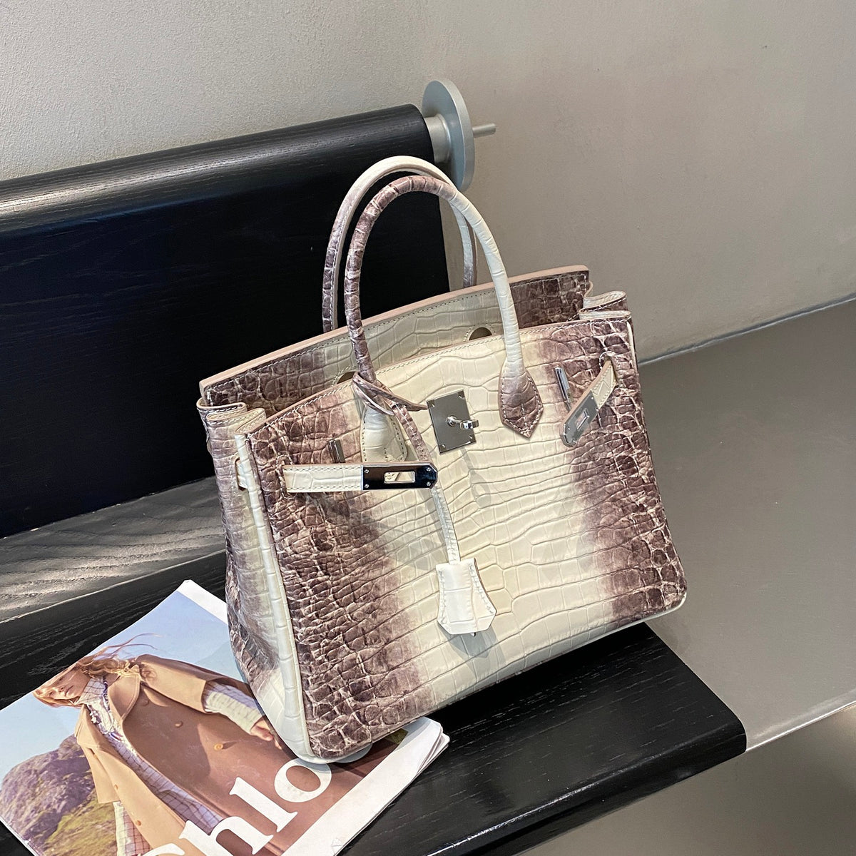 B1R86H2 Popular leather bag