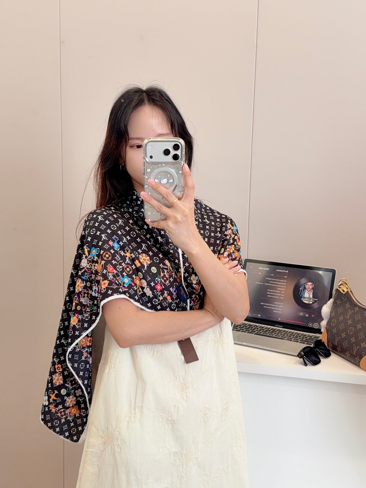 136NE29W Popular Silk Scarve