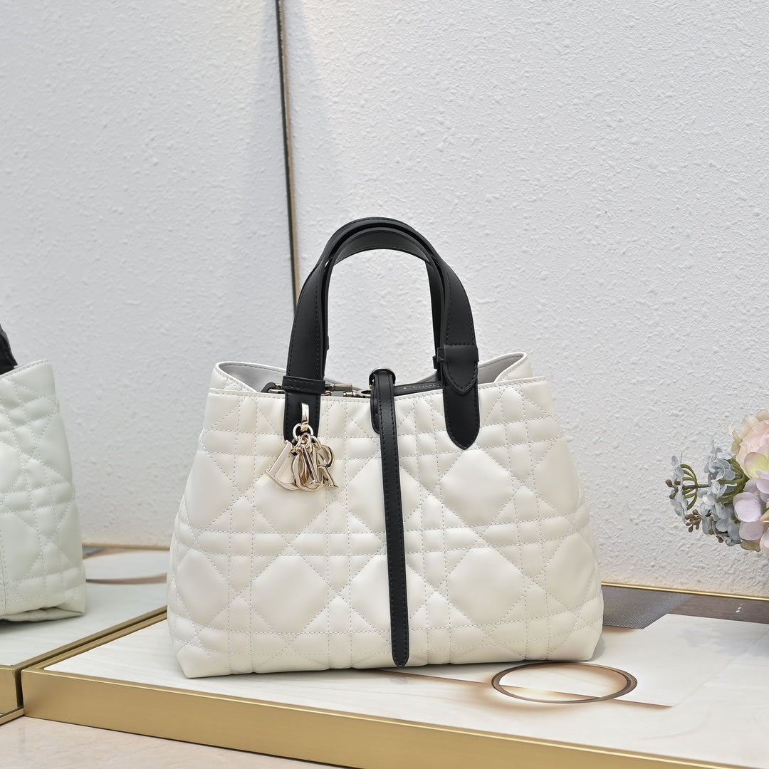 B1R76D40 Fashion leather bag