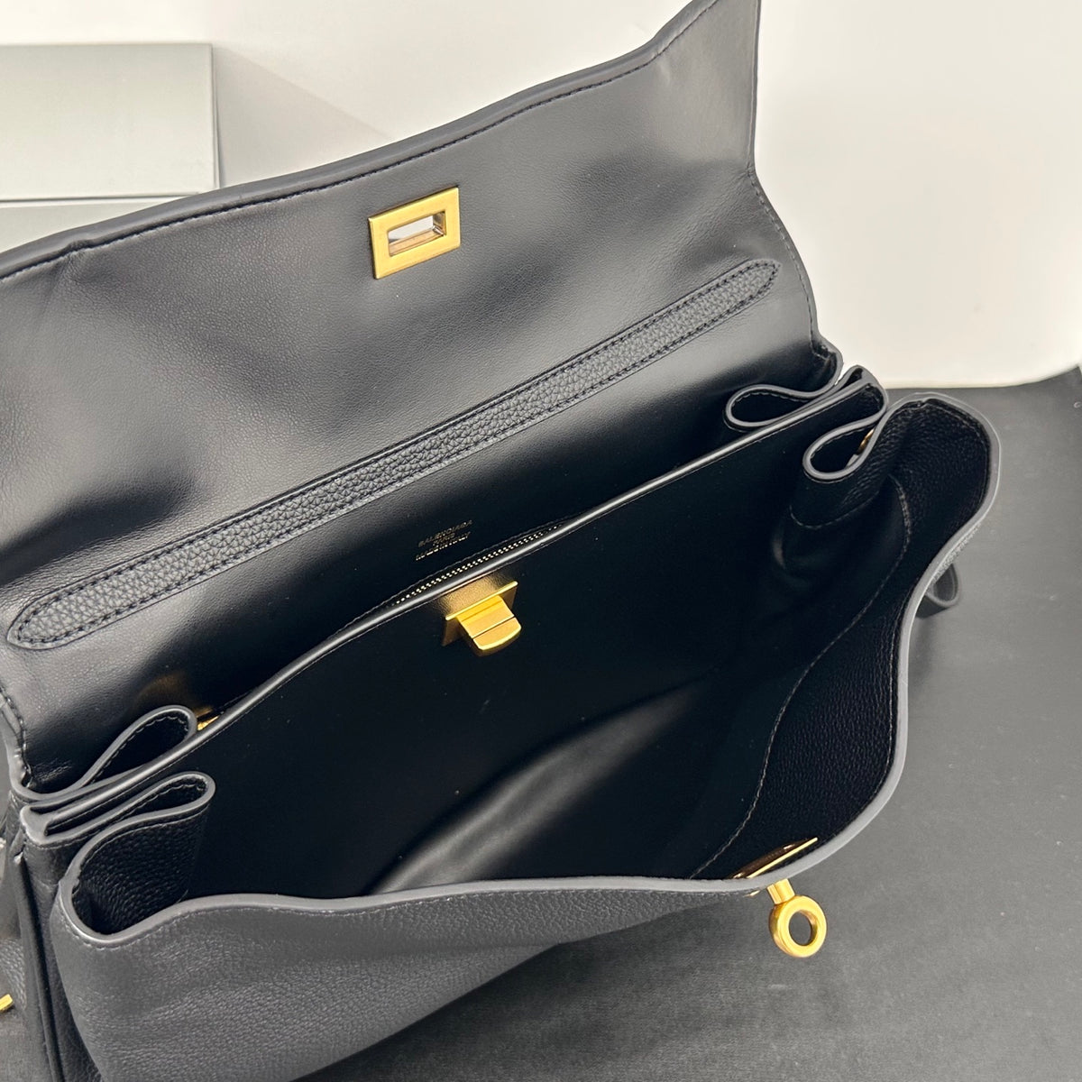 B1X56J31 Popular high-quality leather bag
