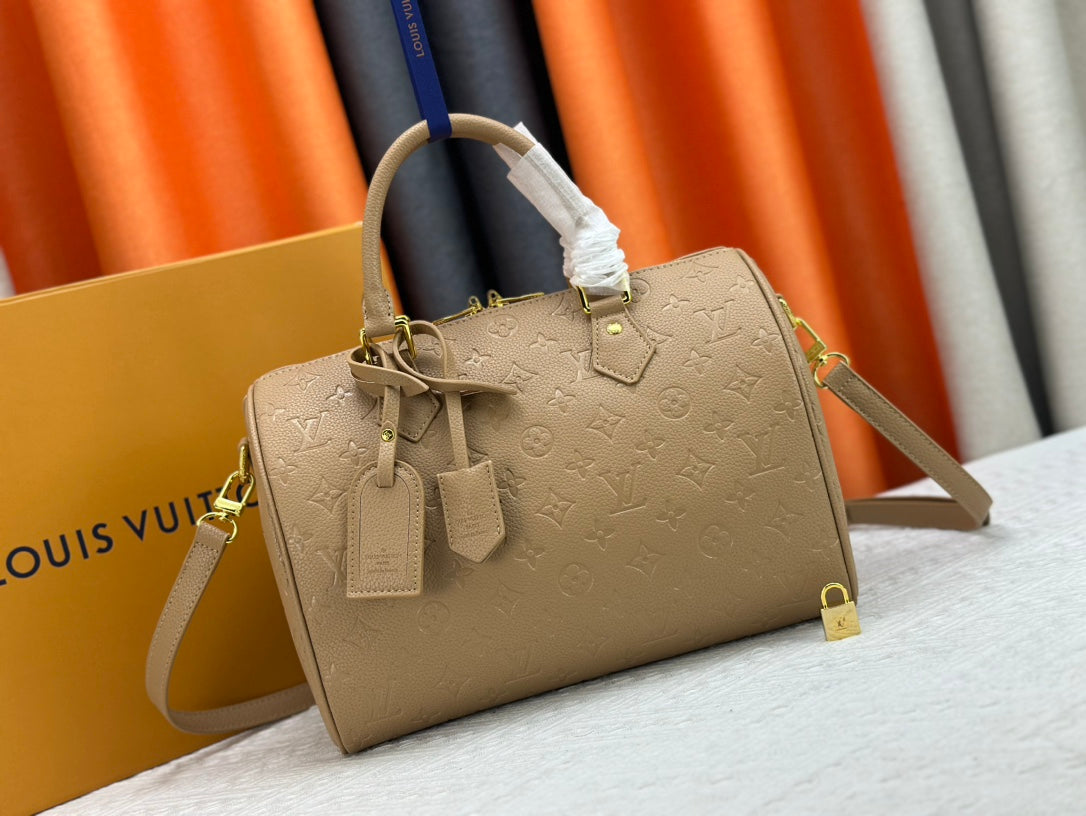 B1X56E29 Fashion leather bag