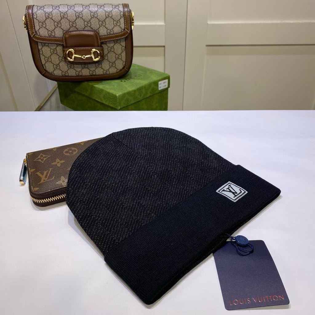 M1R86E34 Fashion hats