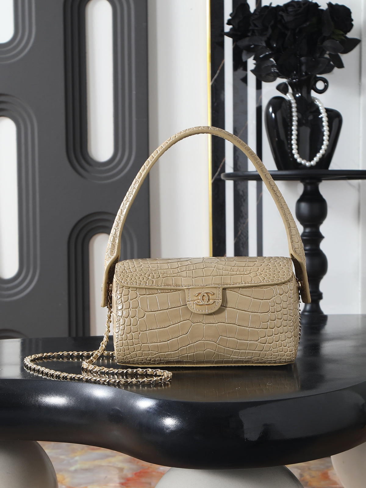 B1R76C22 Fashion leather bag