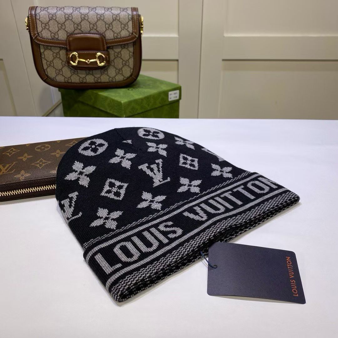M1R86E69 Fashion hats