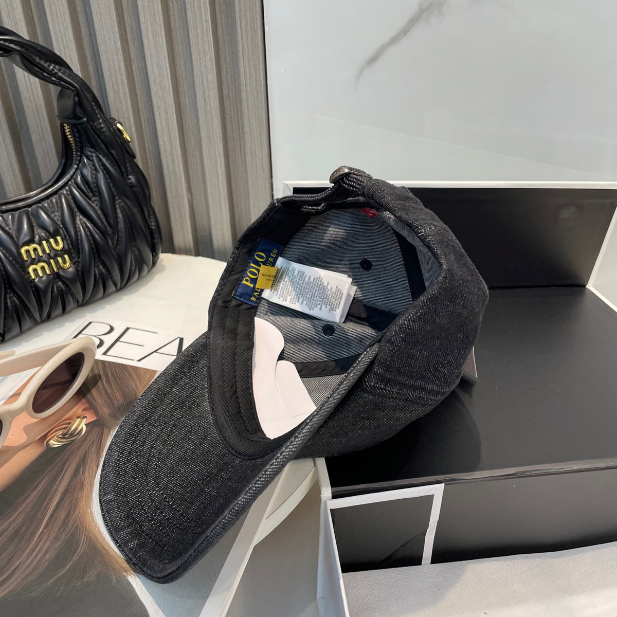 M1Q105A104 Popular hats