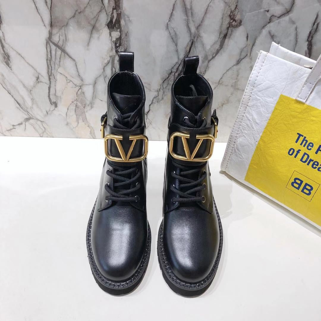 Z2P96VL23 Popular high-quality shoes