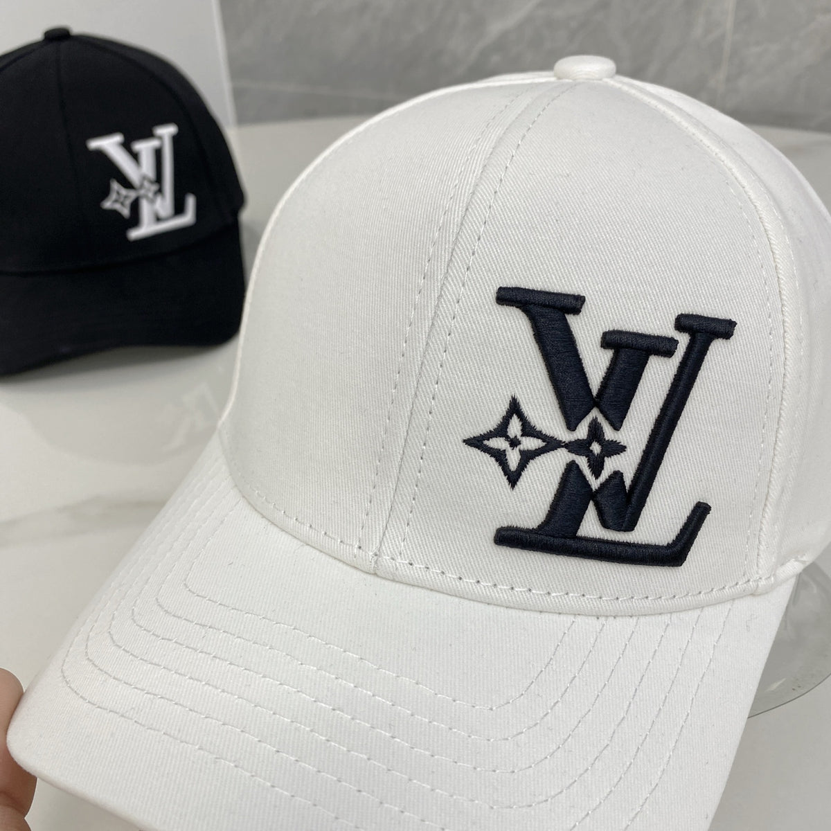 M1R86E114 Fashion hats