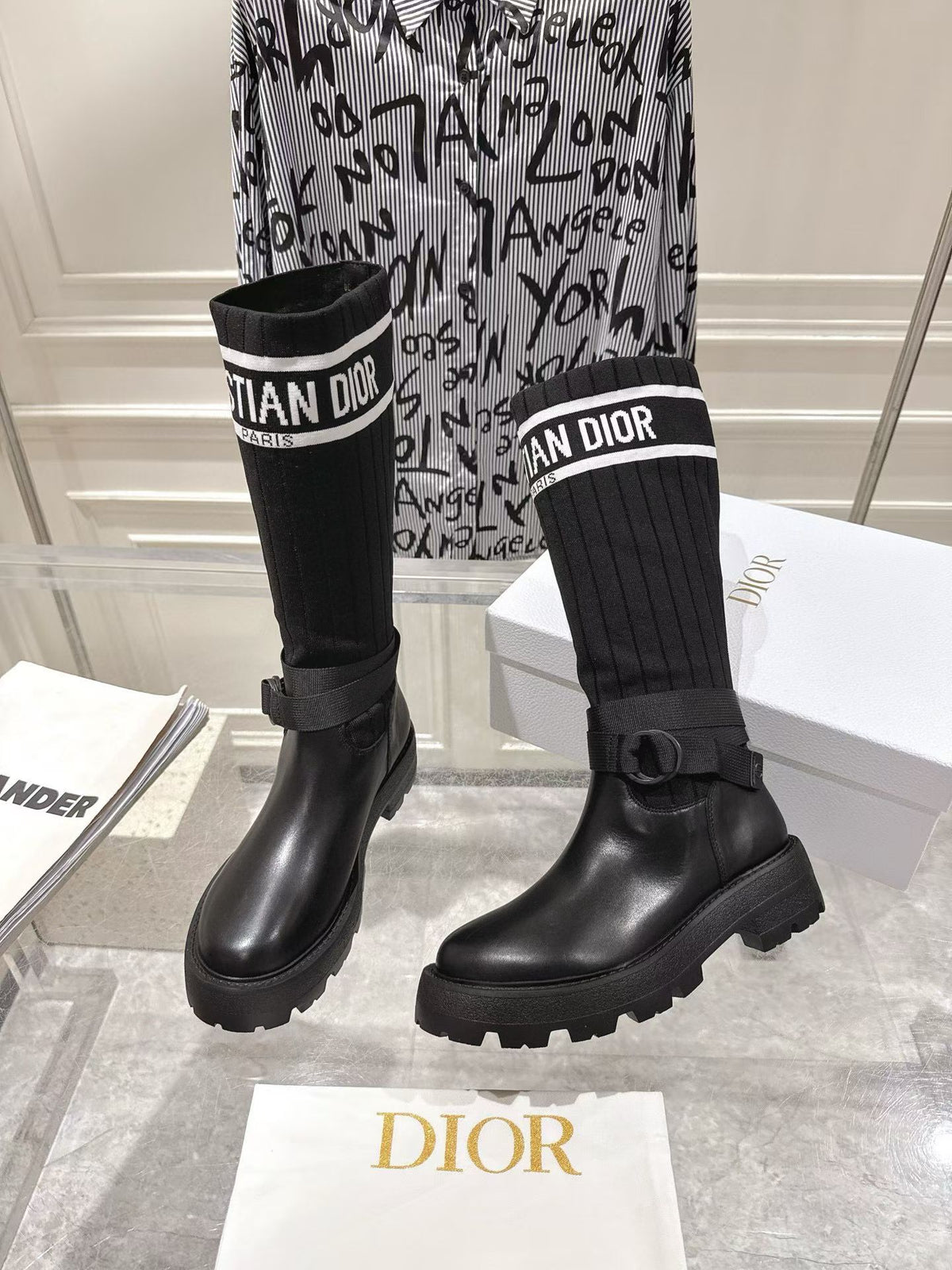 Z2P106D30 Fashion high-quality Boots