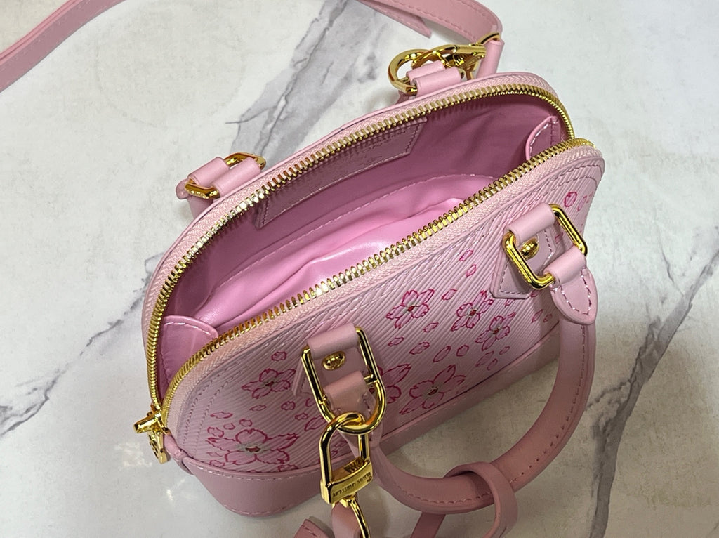 146PE106B Popular leather bag