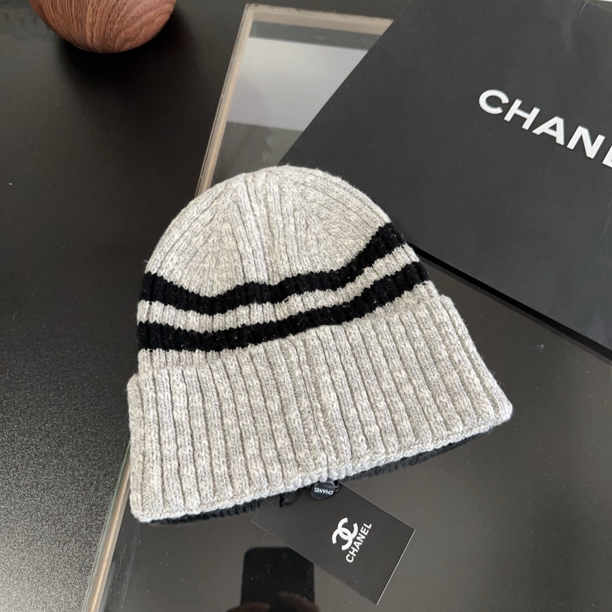 M1R86C24 Fashion hats