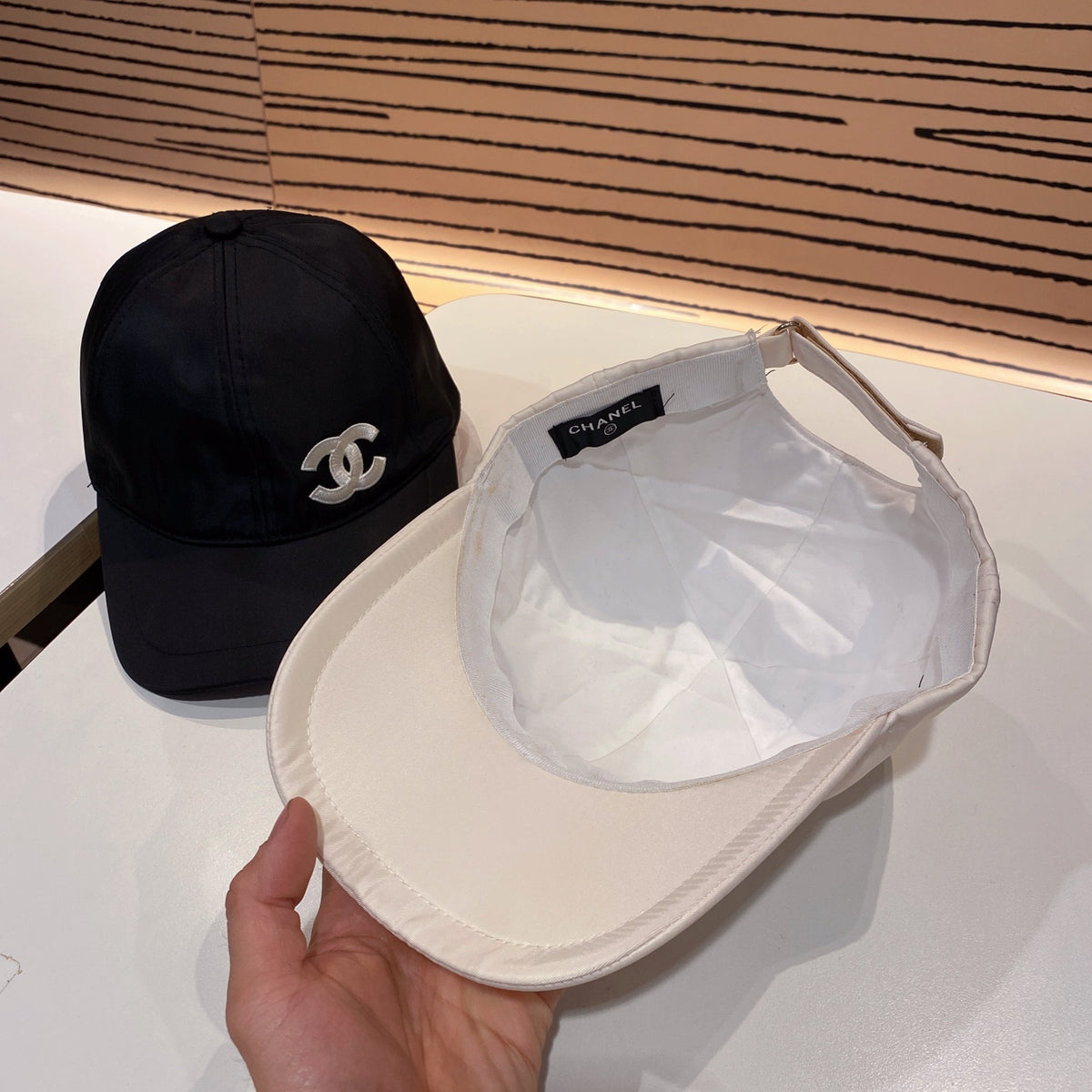 M1R86C102 Popular hats