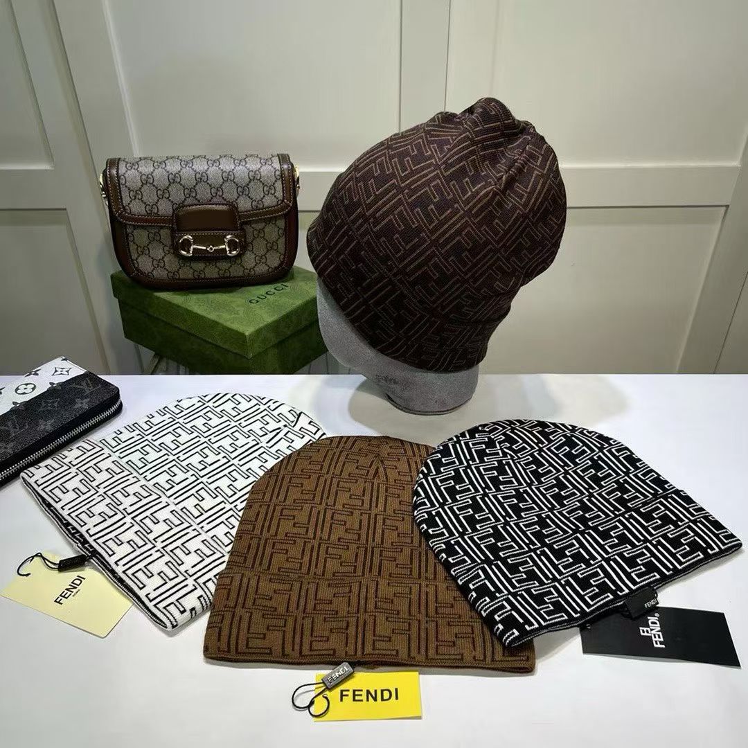 M1R86F39 Fashion hats