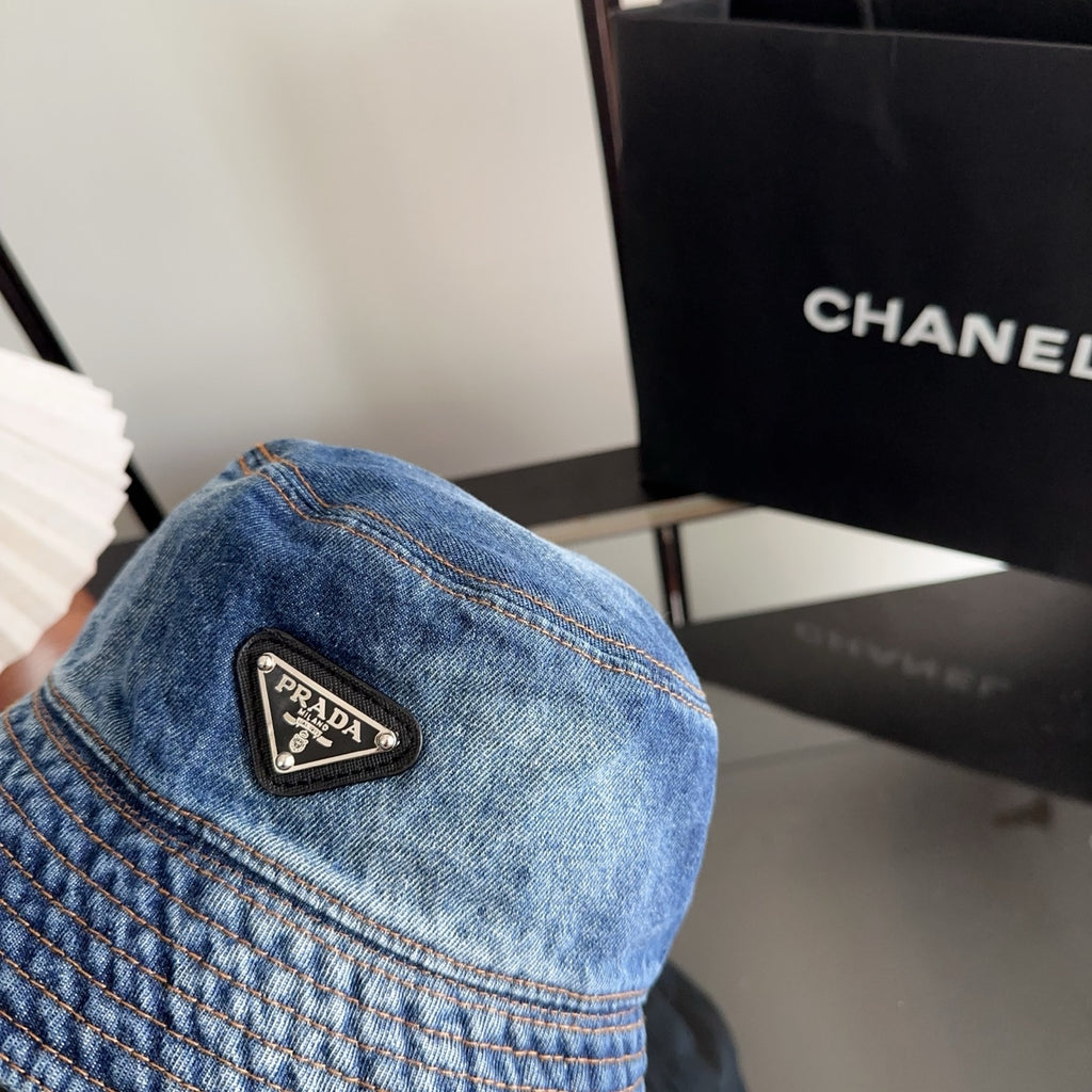 M1R96P26 Fashion hats