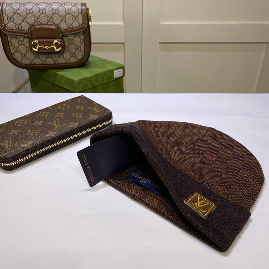 M1R86E34 Fashion hats