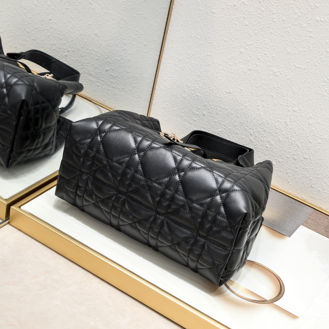B1N66D2 Fashion leather bag
