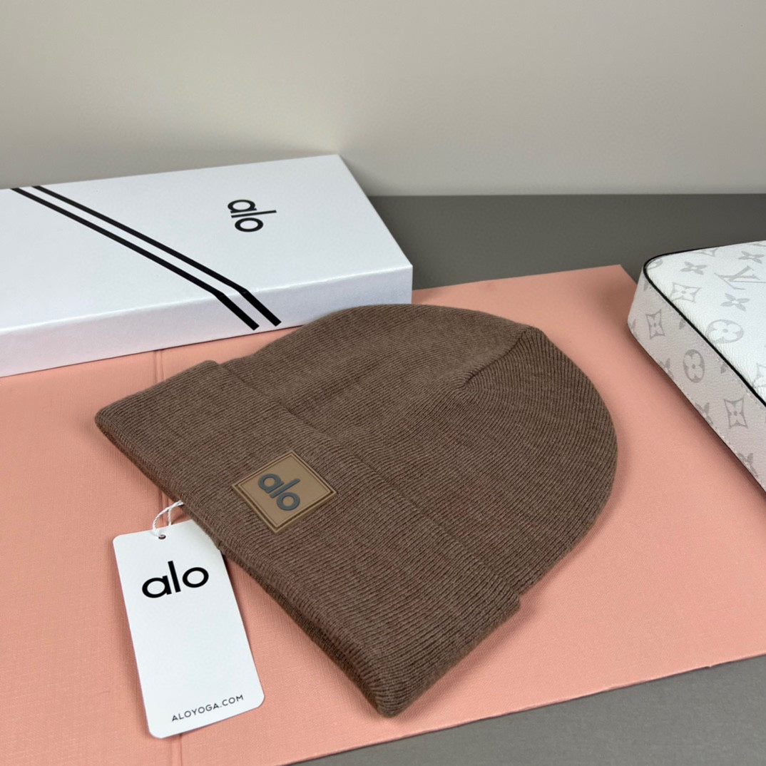 M1R96A30 Fashion hats